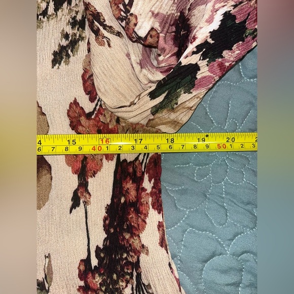 Allison Taylor Blouse Size Medium - Picture 8 of 8